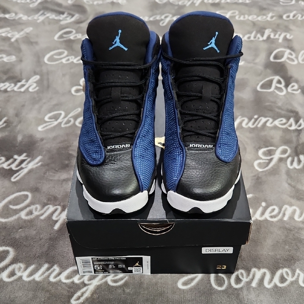 Air Jordan 13 Retro in Navy and Black